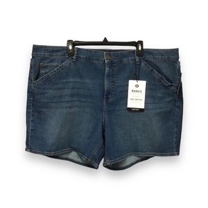 Bandolino Women’s Plus Luxe 360 Flex Mandie Short, Seashore Blue, size 24W